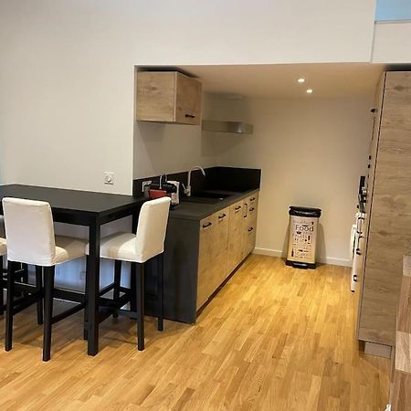 Appartement Atypique Et Fraichement Renove Saint-Vallier  Exteriör bild